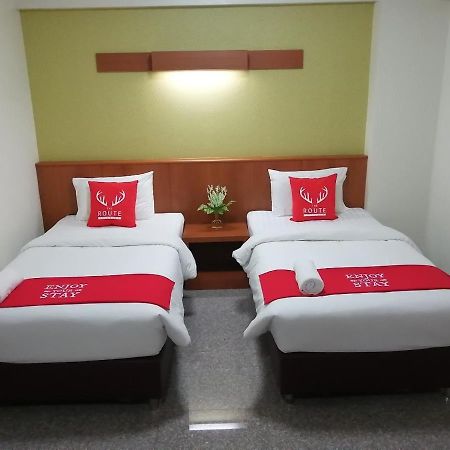The Route Sriracha Hotel And Residence Ban Laem Chabang Bagian luar foto